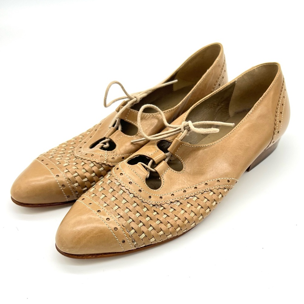 SOLD Tan Woven Leather Pointed Toe Lace-Up 1980s 1990 Vintage Flats Bandolino 7N